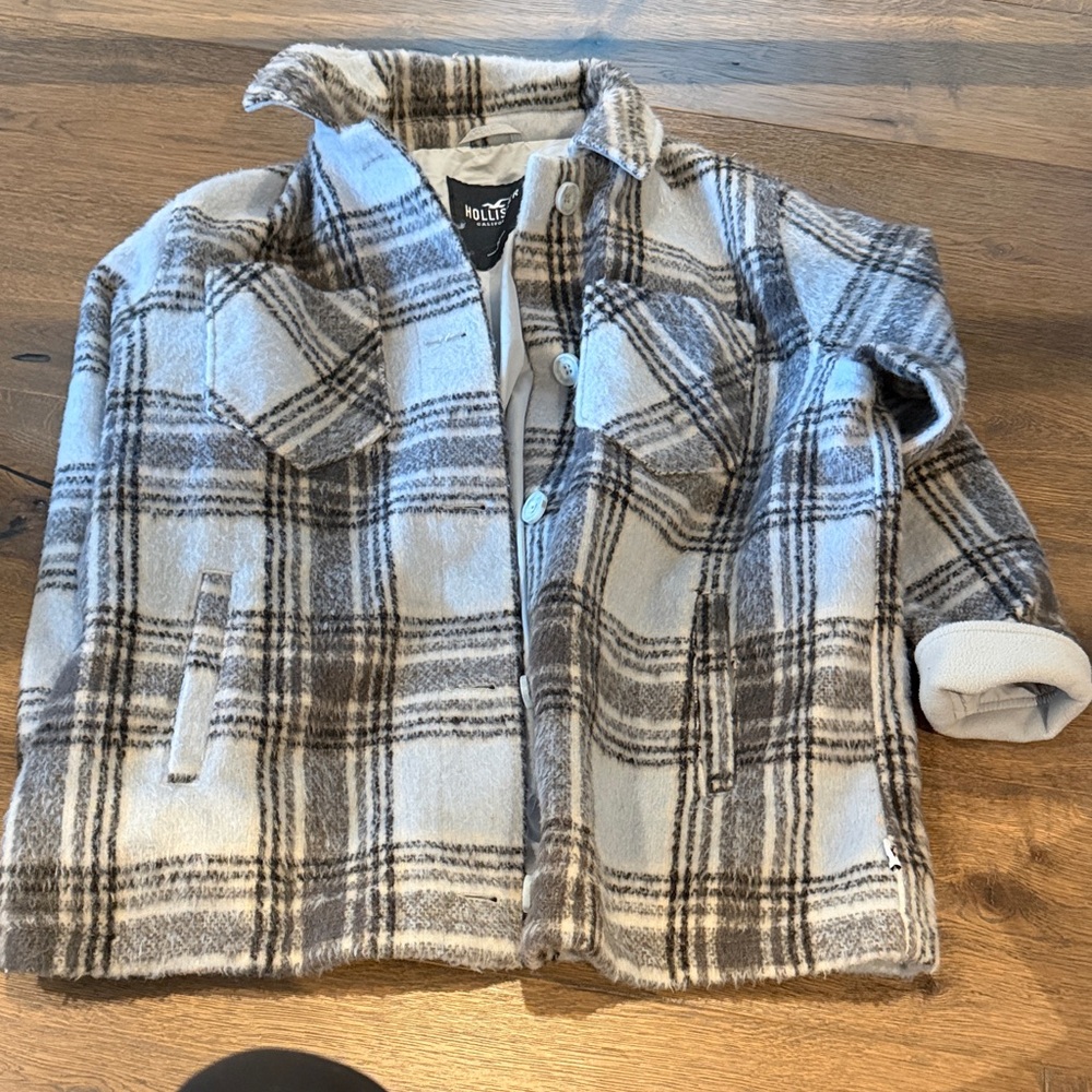 Hollister women Checkered Pea Coat - Gray and White